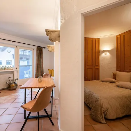 Egger Apartment *